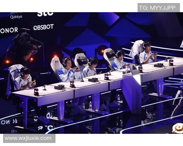 电竞新闻聚焦王者荣耀FPX的战术节奏与团队协作分析探讨 电竞新闻聚焦王者荣耀FPX的战术节奏与团队协作分析探讨